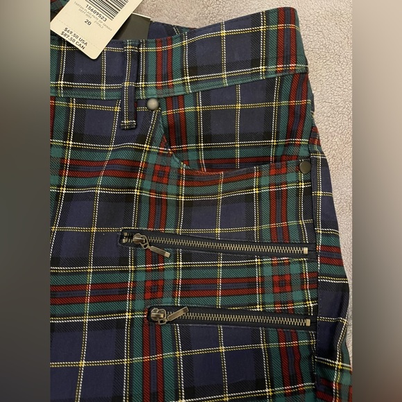 NWT TORRID plaid skinny leg with zipper detail. Size 20. - Picture 5 of 6